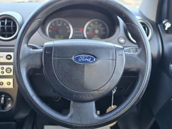 FORD FIESTA 1.6 Style 5dr Auto