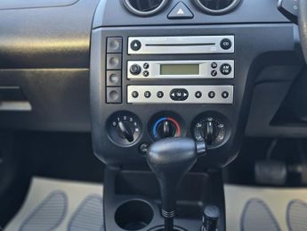 FORD FIESTA 1.6 Style 5dr Auto