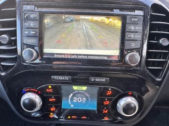 NISSAN JUKE 1.6 Acenta Premium 5dr Xtronic