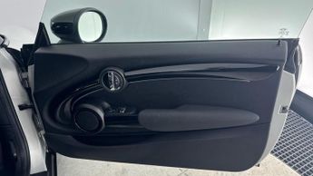 MINI ELECTRIC HATCH Cooper SE 32.6kWh Level 2 Hatchback 3dr Electric Auto (184 ps)