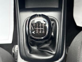 HYUNDAI I30 1.6 CRDi Comfort 5dr ++ AIR CON / 62 MPG ++