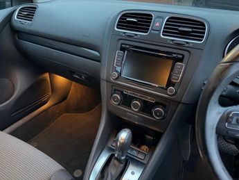 VOLKSWAGEN GOLF 2.0 TDi 140 SE 5dr DSG