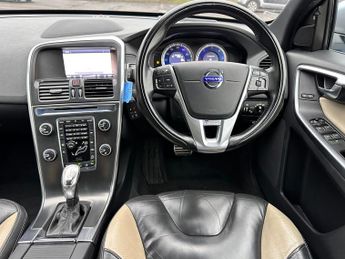 VOLVO XC60 D5 [215] R DESIGN 5dr AWD Geartronic