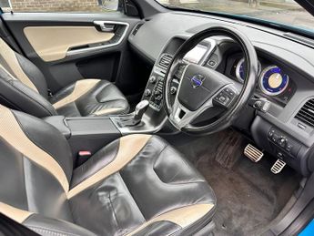 VOLVO XC60 D5 [215] R DESIGN 5dr AWD Geartronic