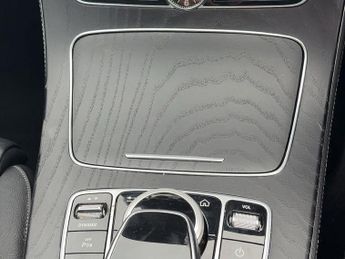 MERCEDES-BENZ E CLASS E 200 SE 4dr 9G-Tronic