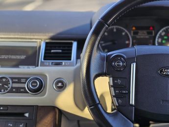 LAND ROVER RANGE ROVER SPORT 3.0 TDV6 HSE 5dr CommandShift