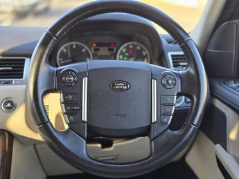 LAND ROVER RANGE ROVER SPORT 3.0 TDV6 HSE 5dr CommandShift