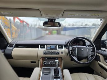 LAND ROVER RANGE ROVER SPORT 3.0 TDV6 HSE 5dr CommandShift