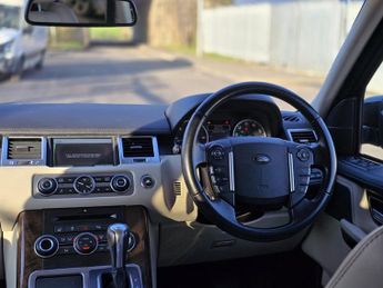 LAND ROVER RANGE ROVER SPORT 3.0 TDV6 HSE 5dr CommandShift