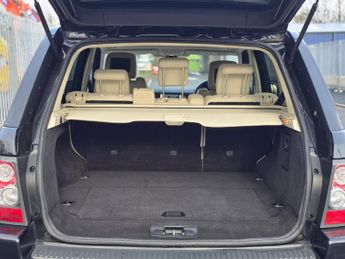 LAND ROVER RANGE ROVER SPORT 3.0 TDV6 HSE 5dr CommandShift