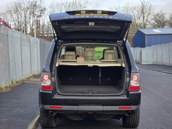 LAND ROVER RANGE ROVER SPORT 3.0 TDV6 HSE 5dr CommandShift