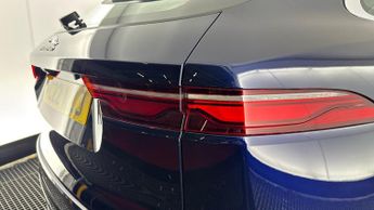 JAGUAR F-PACE 2.0 D200 MHEV S SUV 5dr Diesel Auto AWD Euro 6 (s/s) (204 ps)