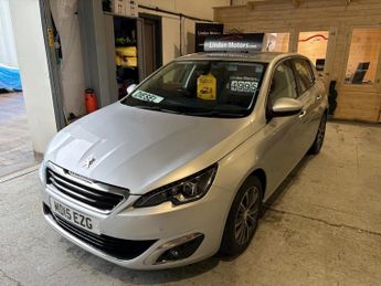 Peugeot 308 1.6 BlueHDi 120 Allure 5dr