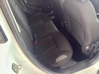 PEUGEOT 208 1.4 e-HDi Active 5dr EGC