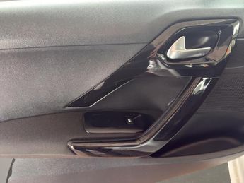 PEUGEOT 208 1.4 e-HDi Active 5dr EGC