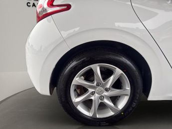 PEUGEOT 208 1.4 e-HDi Active 5dr EGC