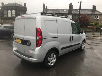 VAUXHALL COMBO 2000 1.3 CDTI 16V eFLEX H1 Sportive Van Start Stop