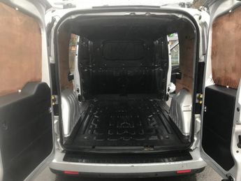 VAUXHALL COMBO 2000 1.3 CDTI 16V eFLEX H1 Sportive Van Start Stop