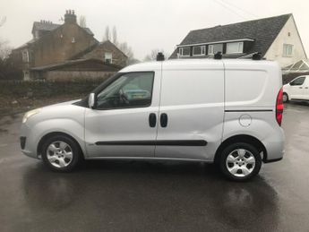 VAUXHALL COMBO 2000 1.3 CDTI 16V eFLEX H1 Sportive Van Start Stop