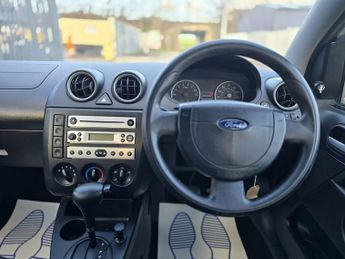 FORD FIESTA 1.6 Style 5dr Auto