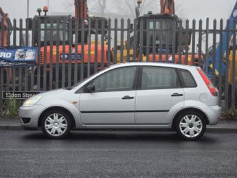 FORD FIESTA 1.6 Style 5dr Auto