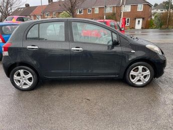 TOYOTA YARIS 1.33 VVT-i TR 5dr MMT [6]