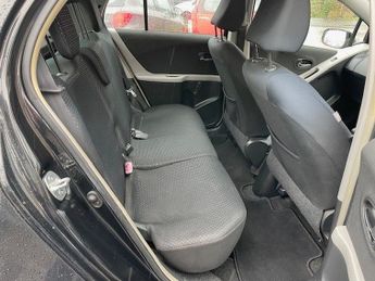 TOYOTA YARIS 1.33 VVT-i TR 5dr MMT [6]