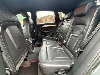AUDI Q5 2.0 TDI [190] Quattro S Line Plus 5dr S Tronic