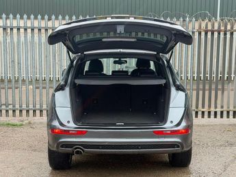 AUDI Q5 2.0 TDI [190] Quattro S Line Plus 5dr S Tronic