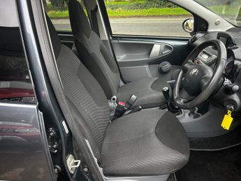 TOYOTA AYGO 1.0 VVT-i Go 5dr