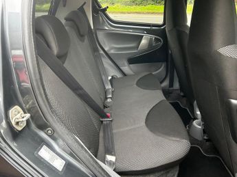 TOYOTA AYGO 1.0 VVT-i Go 5dr