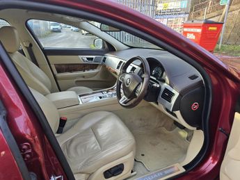 JAGUAR XF 2.2d [200] Premium Luxury 4dr Auto