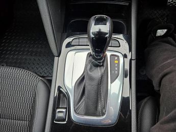 VAUXHALL INSIGNIA 2.0 Turbo D SRi Vx-line Nav 5dr Auto