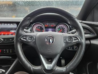 VAUXHALL INSIGNIA 2.0 Turbo D SRi Vx-line Nav 5dr Auto