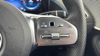 MERCEDES-BENZ EQC EQC 400 80kWh AMG Line (Premium) SUV 5dr Electric Auto 4MATIC (4