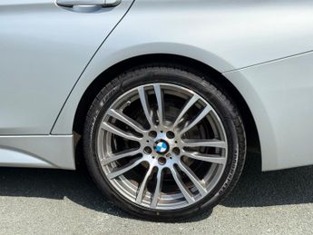 BMW 3 SERIES 320d xDrive M Sport Saloon Auto