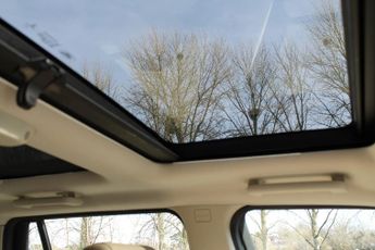 LAND ROVER FREELANDER 2.2 SD4 HSE 5dr Auto