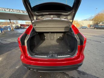 JAGUAR F-PACE 2.0d R-Sport 5dr Auto AWD