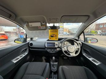 TOYOTA YARIS 1.4 AUTOMATIC