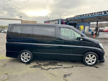 NISSAN ELGRAND 2.5 HIGHWAY STAR 4WD