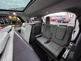 LAND ROVER DISCOVERY SPORT 2.0 TD4 180 HSE Luxury 5dr Auto