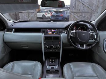 LAND ROVER DISCOVERY SPORT 2.0 TD4 180 HSE Luxury 5dr Auto