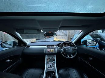 LAND ROVER RANGE ROVER EVOQUE 2.0 TD4 SE Tech 5dr Auto