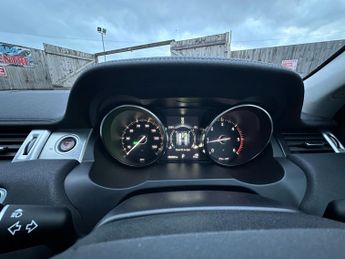 LAND ROVER RANGE ROVER EVOQUE 2.0 TD4 SE Tech 5dr Auto