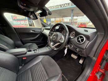 MERCEDES-BENZ CLA CLA 220 CDI AMG Sport 4dr Tip Auto