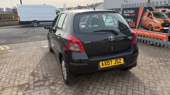 TOYOTA YARIS 1.3 VVT-i Zinc 5dr MMT