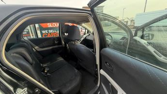 TOYOTA YARIS 1.3 VVT-i Zinc 5dr MMT