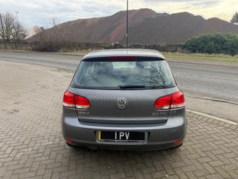 VOLKSWAGEN GOLF 2.0 TDi 140 SE 5dr DSG