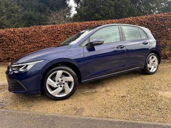 VOLKSWAGEN GOLF 1.5 eTSI 150 Life 5dr DSG