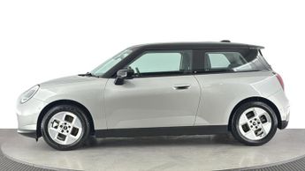 MINI ELECTRIC COOPER SE 54.2kWh Classic Hatchback 3dr Electric Auto (218 ps)